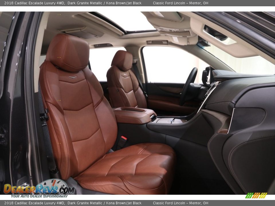 Front Seat of 2018 Cadillac Escalade Luxury 4WD Photo #26