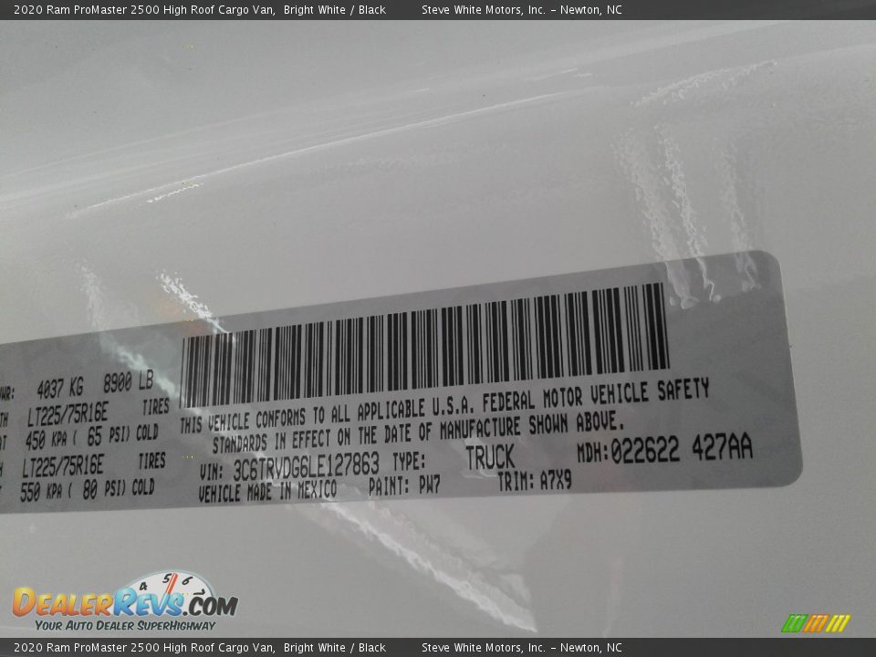 2020 Ram ProMaster 2500 High Roof Cargo Van Bright White / Black Photo #26