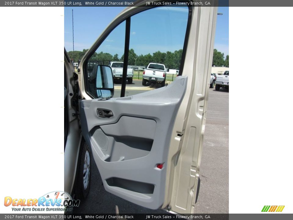 Door Panel of 2017 Ford Transit Wagon XLT 350 LR Long Photo #22