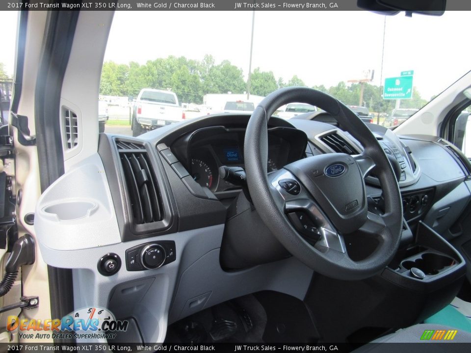 2017 Ford Transit Wagon XLT 350 LR Long Steering Wheel Photo #31