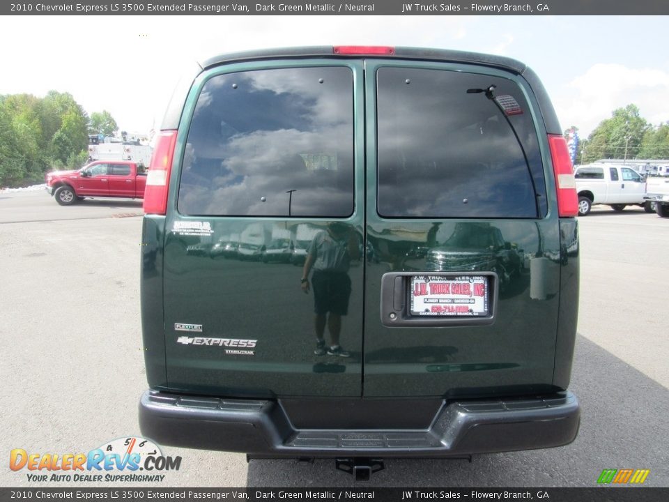 2010 Chevrolet Express LS 3500 Extended Passenger Van Dark Green Metallic / Neutral Photo #4