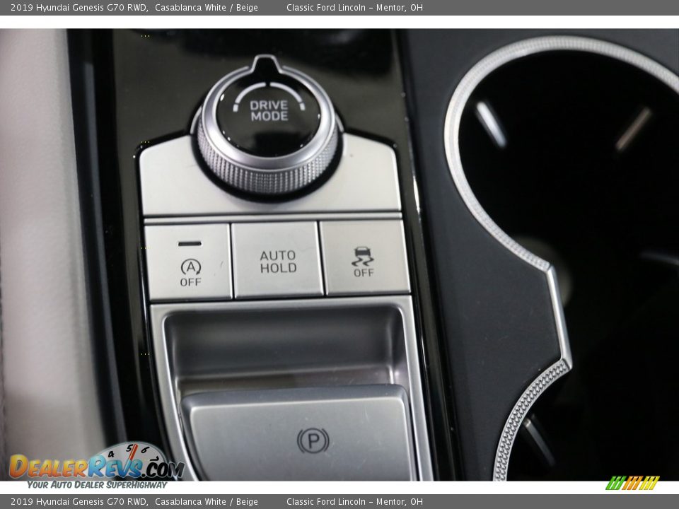 Controls of 2019 Hyundai Genesis G70 RWD Photo #11