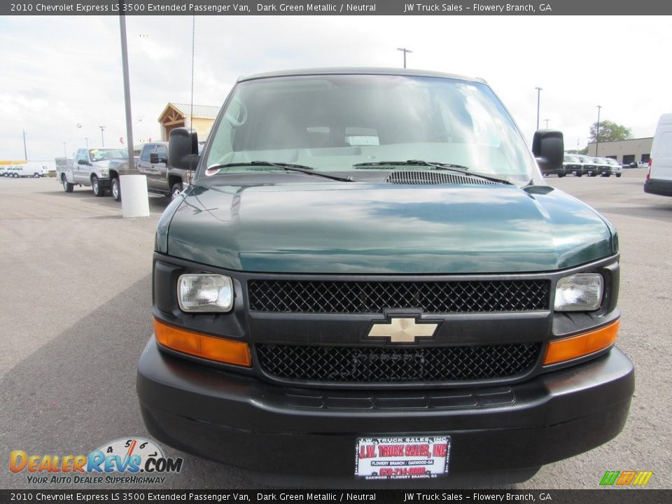 2010 Chevrolet Express LS 3500 Extended Passenger Van Dark Green Metallic / Neutral Photo #8