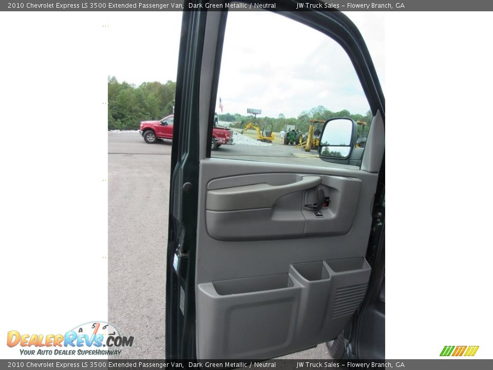 2010 Chevrolet Express LS 3500 Extended Passenger Van Dark Green Metallic / Neutral Photo #22