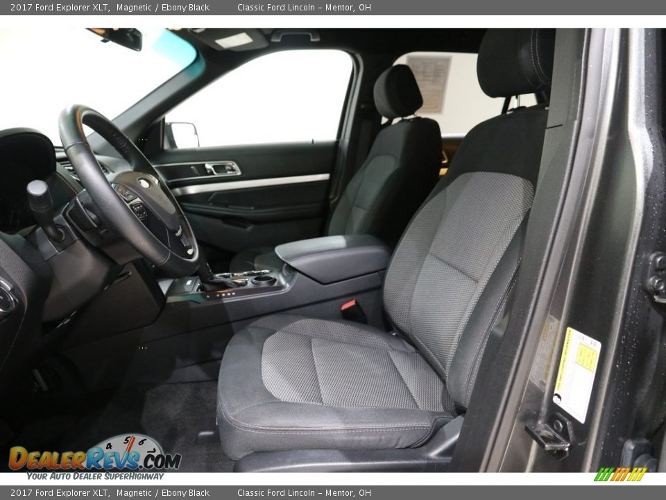 2017 Ford Explorer XLT Magnetic / Ebony Black Photo #5