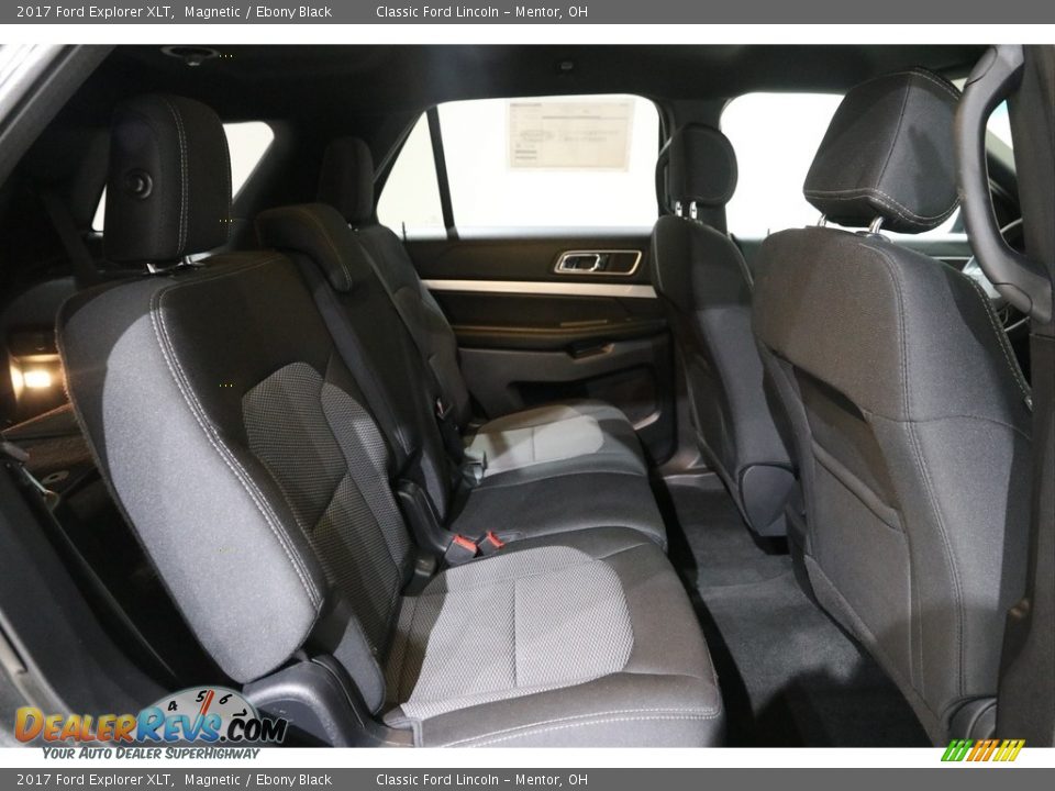 2017 Ford Explorer XLT Magnetic / Ebony Black Photo #15