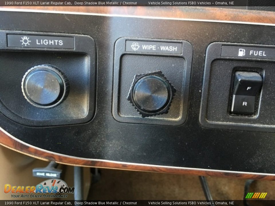 Controls of 1990 Ford F150 XLT Lariat Regular Cab Photo #5