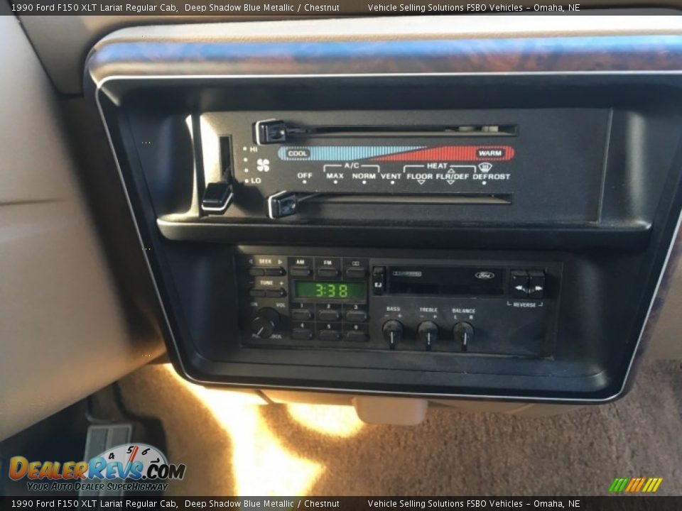 Controls of 1990 Ford F150 XLT Lariat Regular Cab Photo #7