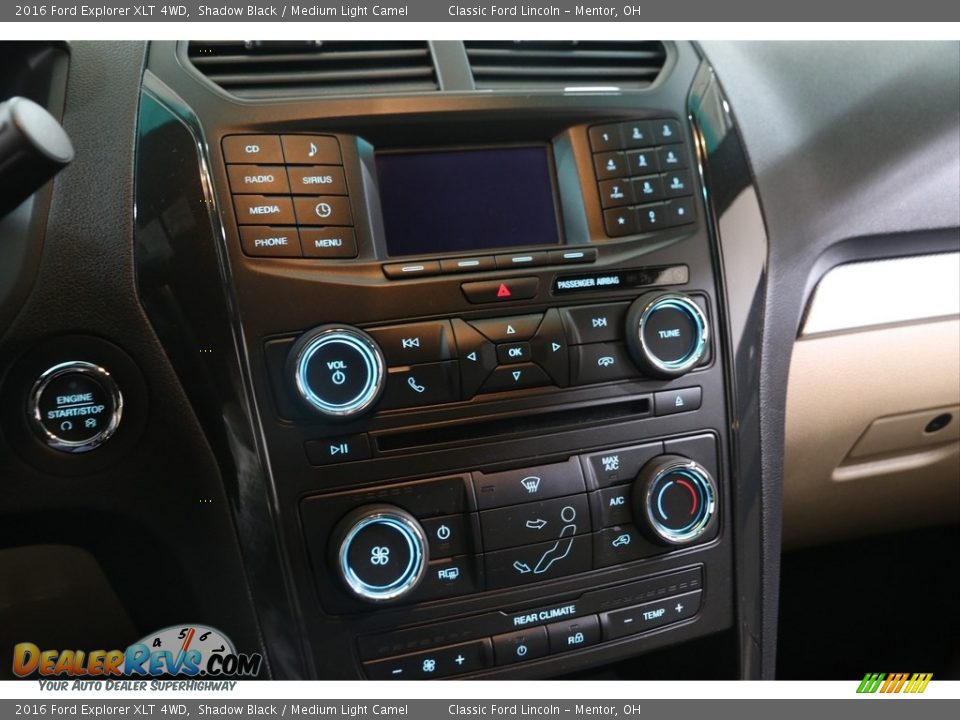2016 Ford Explorer XLT 4WD Shadow Black / Medium Light Camel Photo #8