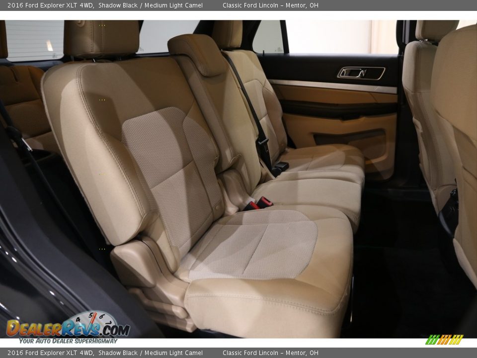 2016 Ford Explorer XLT 4WD Shadow Black / Medium Light Camel Photo #15