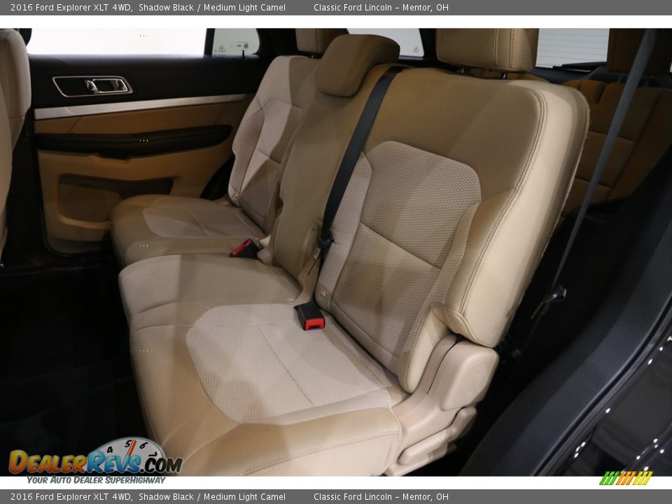 2016 Ford Explorer XLT 4WD Shadow Black / Medium Light Camel Photo #16