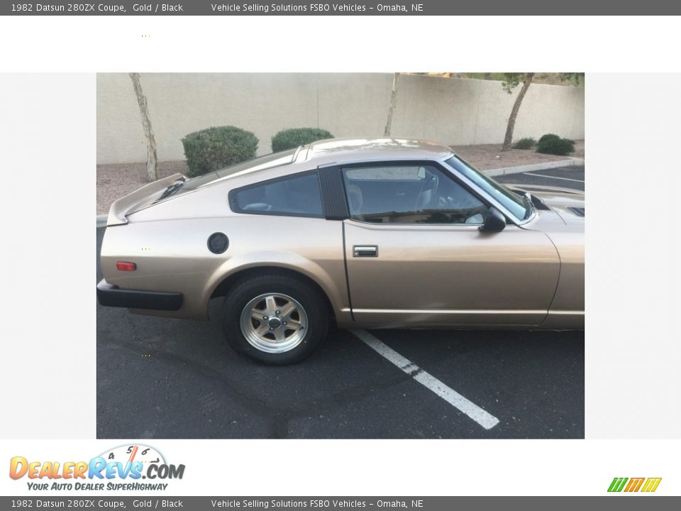 1982 Datsun 280ZX Coupe Gold / Black Photo #10