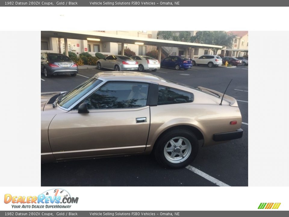 1982 Datsun 280ZX Coupe Gold / Black Photo #14