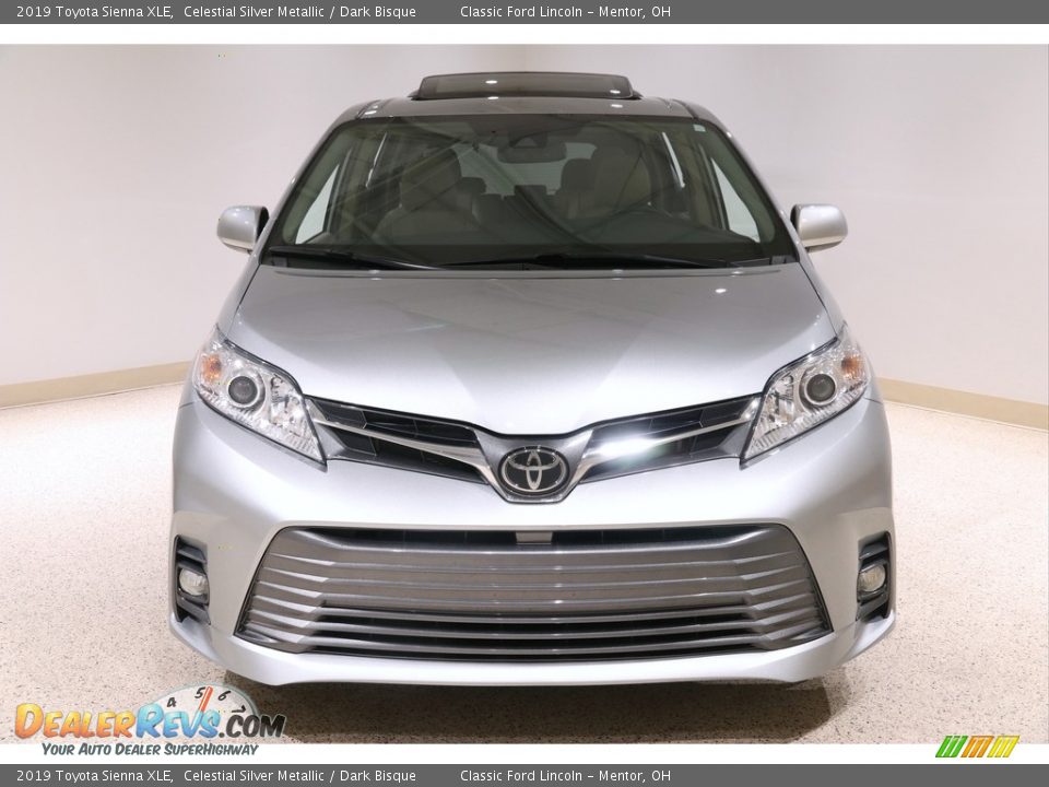 2019 Toyota Sienna XLE Celestial Silver Metallic / Dark Bisque Photo #2