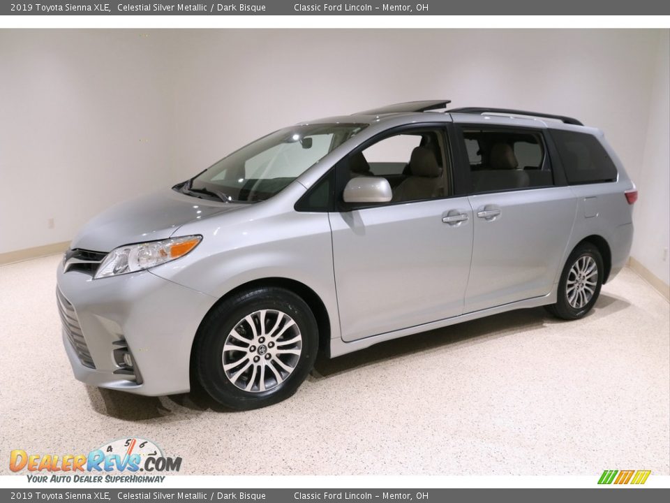 2019 Toyota Sienna XLE Celestial Silver Metallic / Dark Bisque Photo #3