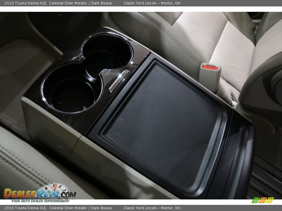 2019 Toyota Sienna XLE Celestial Silver Metallic / Dark Bisque Photo #21