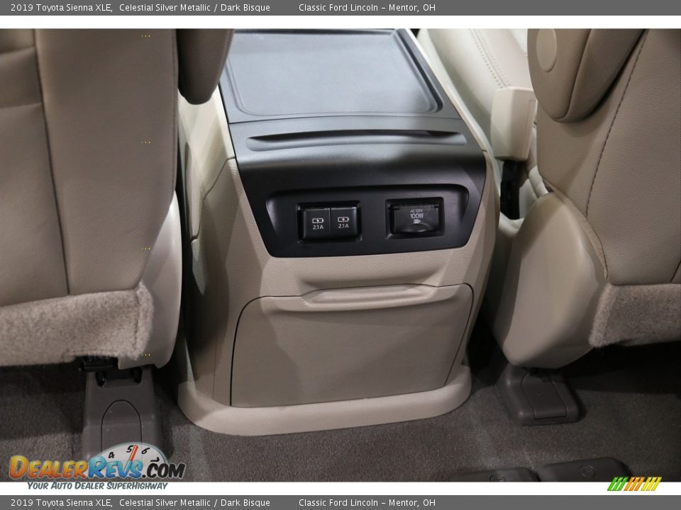 2019 Toyota Sienna XLE Celestial Silver Metallic / Dark Bisque Photo #25