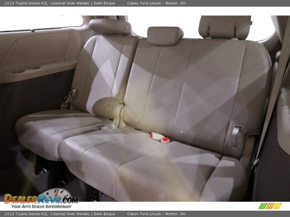 2019 Toyota Sienna XLE Celestial Silver Metallic / Dark Bisque Photo #27
