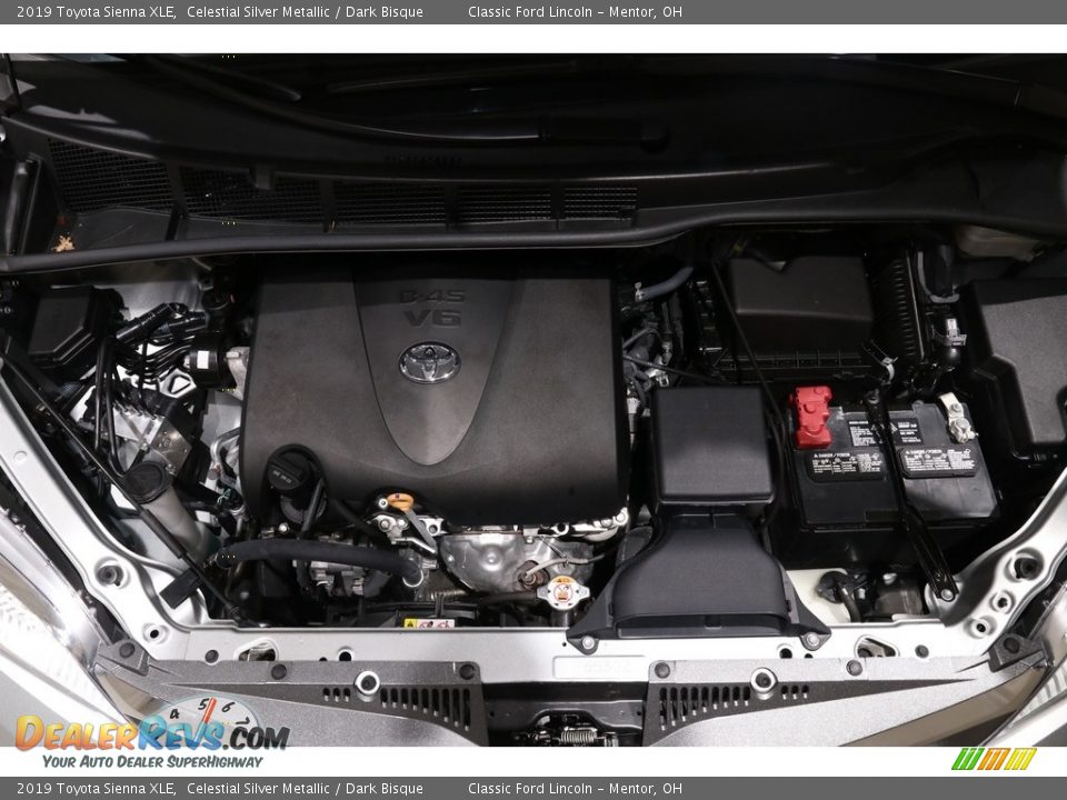 2019 Toyota Sienna XLE Celestial Silver Metallic / Dark Bisque Photo #29