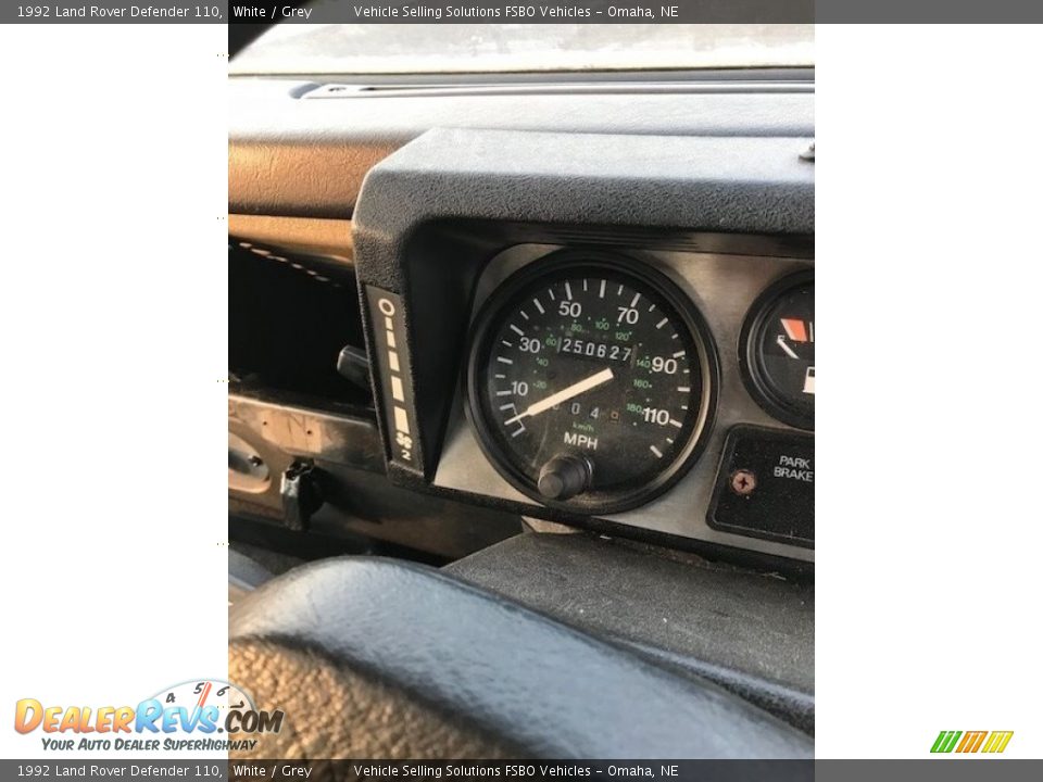 1992 Land Rover Defender 110 Gauges Photo #17