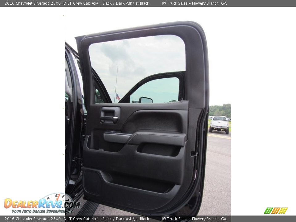2016 Chevrolet Silverado 2500HD LT Crew Cab 4x4 Black / Dark Ash/Jet Black Photo #30