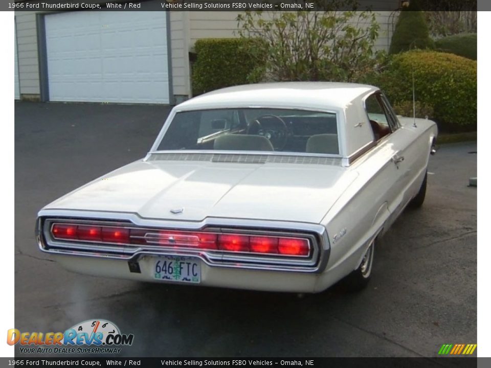 1966 Ford Thunderbird Coupe White / Red Photo #10