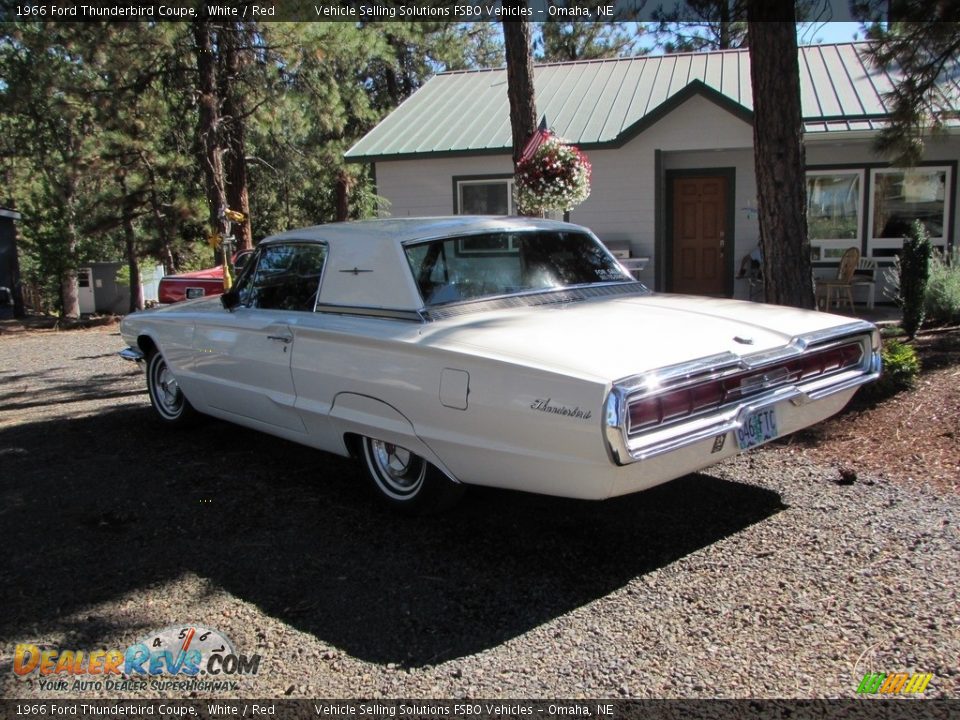 1966 Ford Thunderbird Coupe White / Red Photo #11