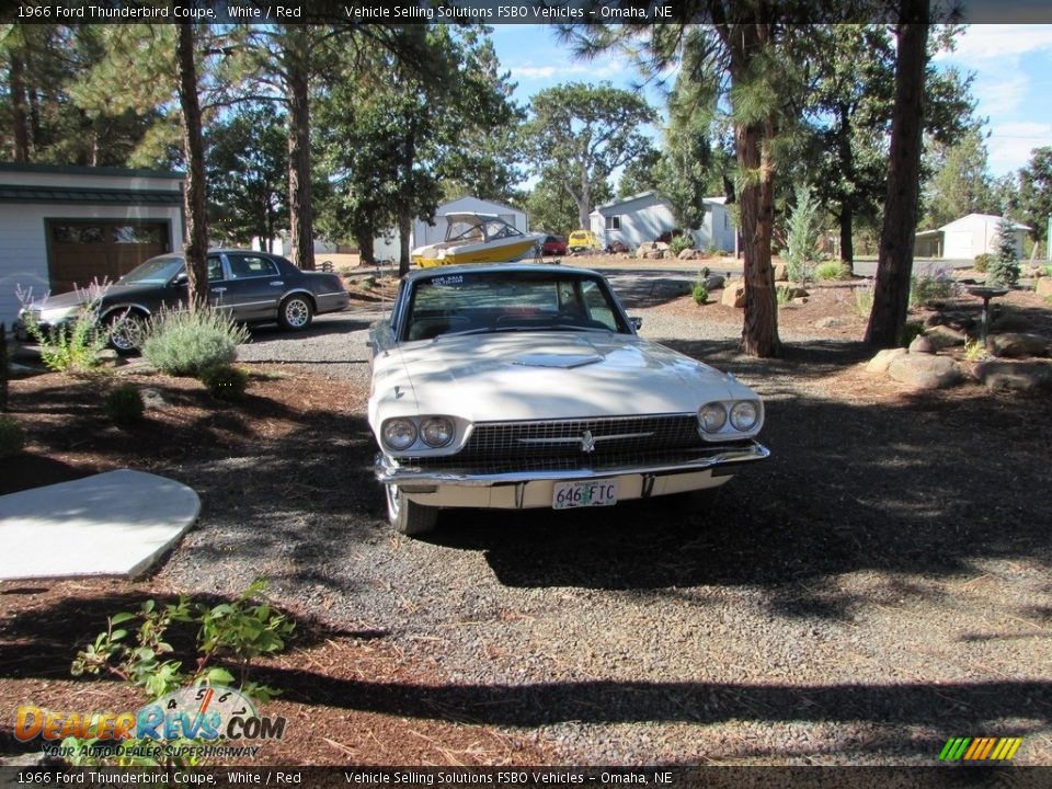 1966 Ford Thunderbird Coupe White / Red Photo #12