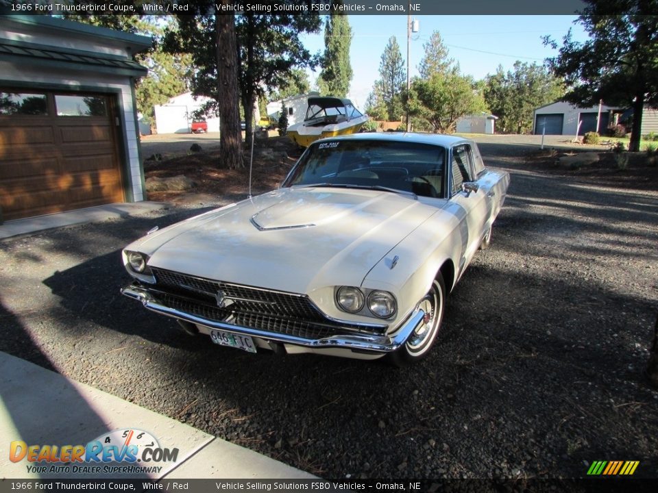 1966 Ford Thunderbird Coupe White / Red Photo #13