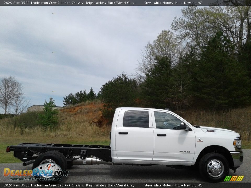 2020 Ram 3500 Tradesman Crew Cab 4x4 Chassis Bright White / Black/Diesel Gray Photo #5