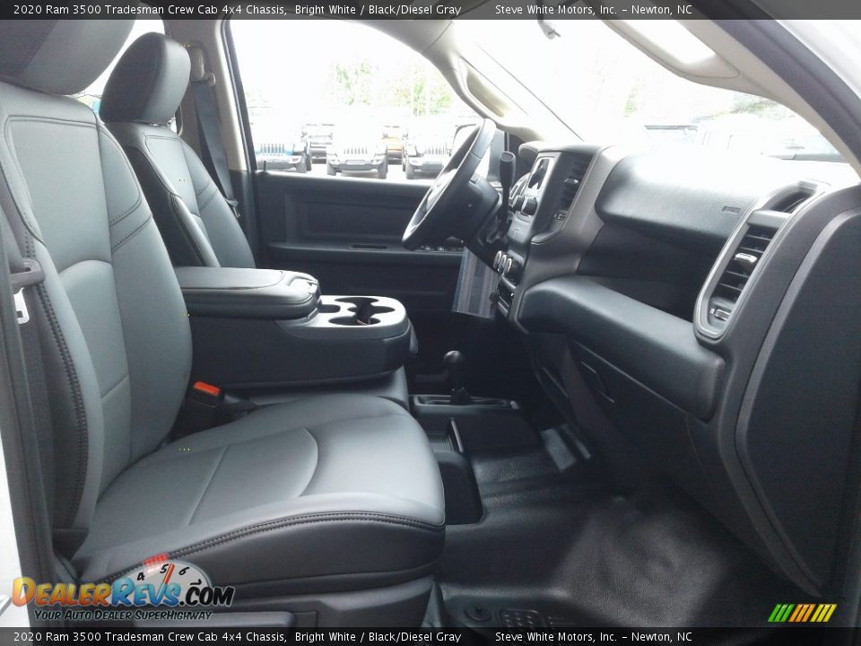 2020 Ram 3500 Tradesman Crew Cab 4x4 Chassis Bright White / Black/Diesel Gray Photo #15