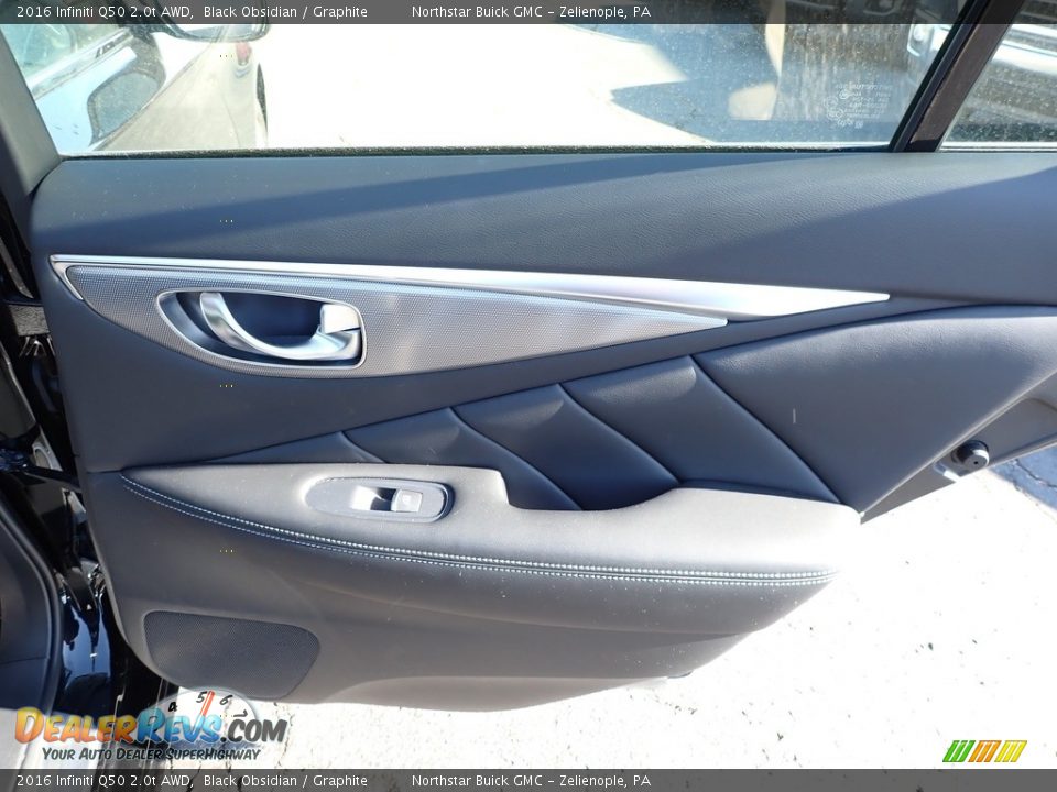 Door Panel of 2016 Infiniti Q50 2.0t AWD Photo #7