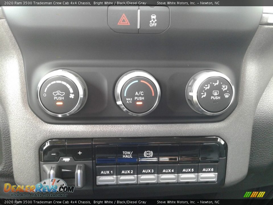 2020 Ram 3500 Tradesman Crew Cab 4x4 Chassis Bright White / Black/Diesel Gray Photo #22