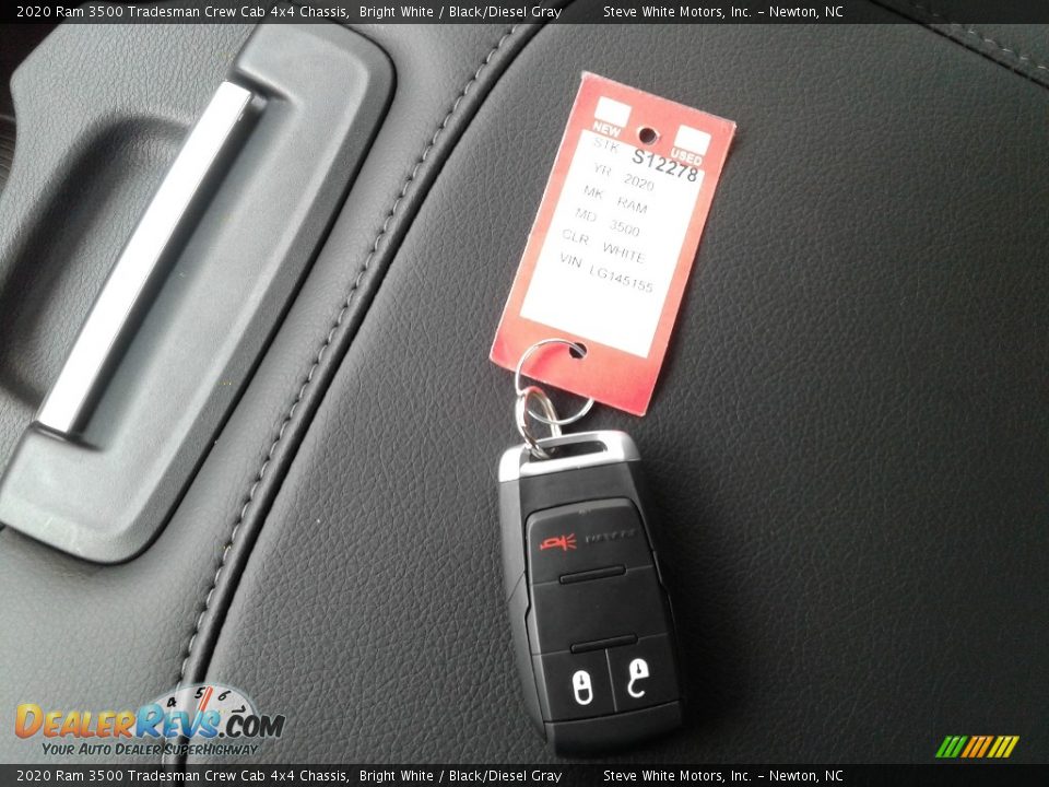 2020 Ram 3500 Tradesman Crew Cab 4x4 Chassis Bright White / Black/Diesel Gray Photo #26
