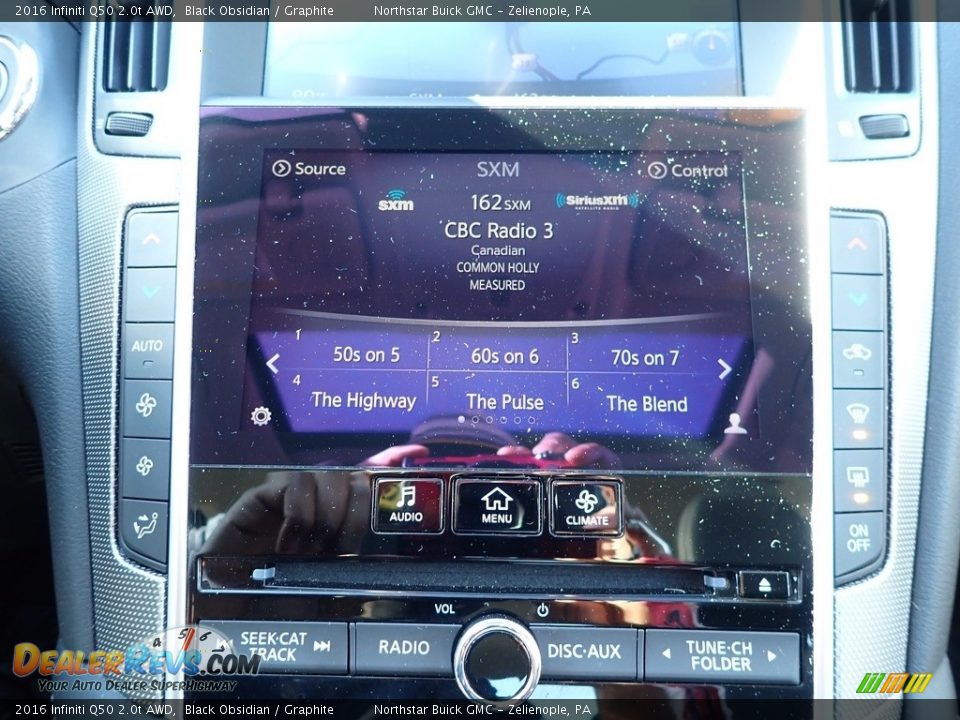 Controls of 2016 Infiniti Q50 2.0t AWD Photo #26