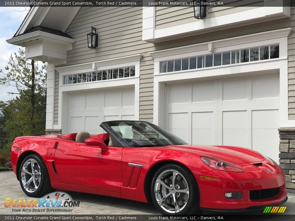 Front 3/4 View of 2011 Chevrolet Corvette Grand Sport Convertible Photo #18