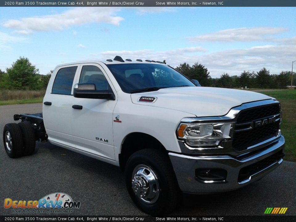 2020 Ram 3500 Tradesman Crew Cab 4x4 Bright White / Black/Diesel Gray Photo #4