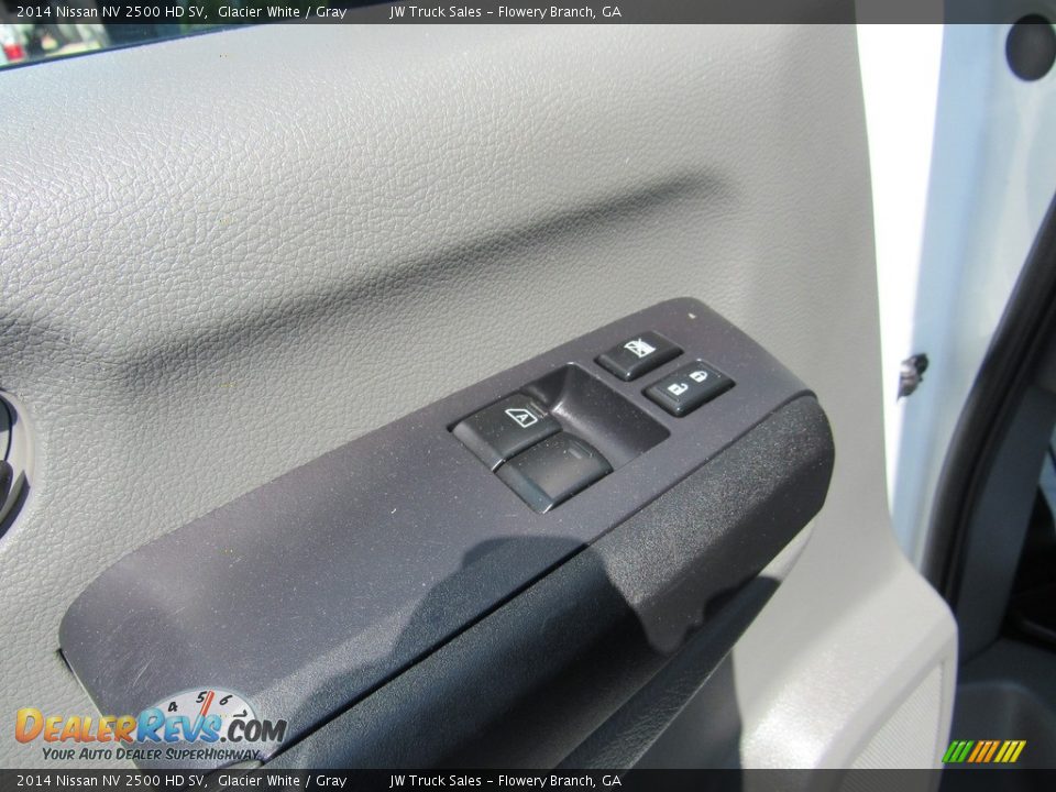 2014 Nissan NV 2500 HD SV Glacier White / Gray Photo #29