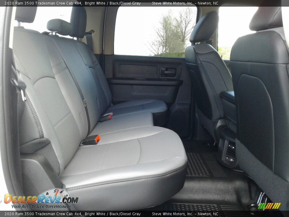2020 Ram 3500 Tradesman Crew Cab 4x4 Bright White / Black/Diesel Gray Photo #14