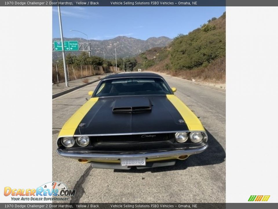 1970 Dodge Challenger 2 Door Hardtop Yellow / Black Photo #11