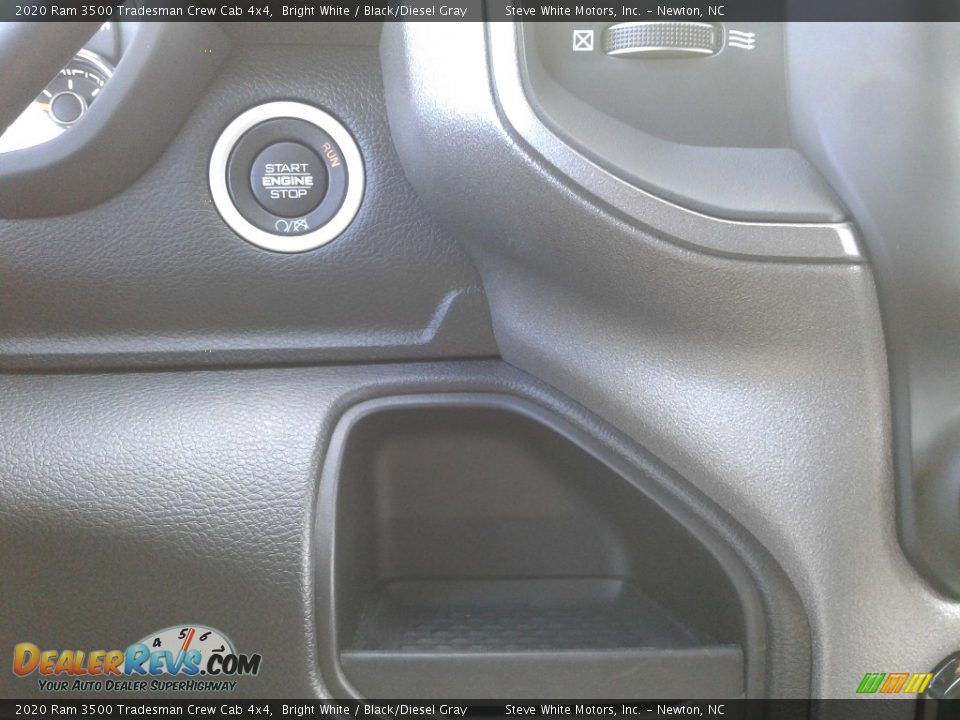 2020 Ram 3500 Tradesman Crew Cab 4x4 Bright White / Black/Diesel Gray Photo #20