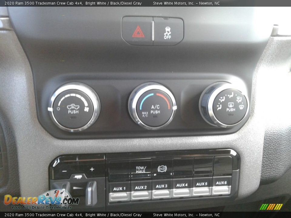2020 Ram 3500 Tradesman Crew Cab 4x4 Bright White / Black/Diesel Gray Photo #22