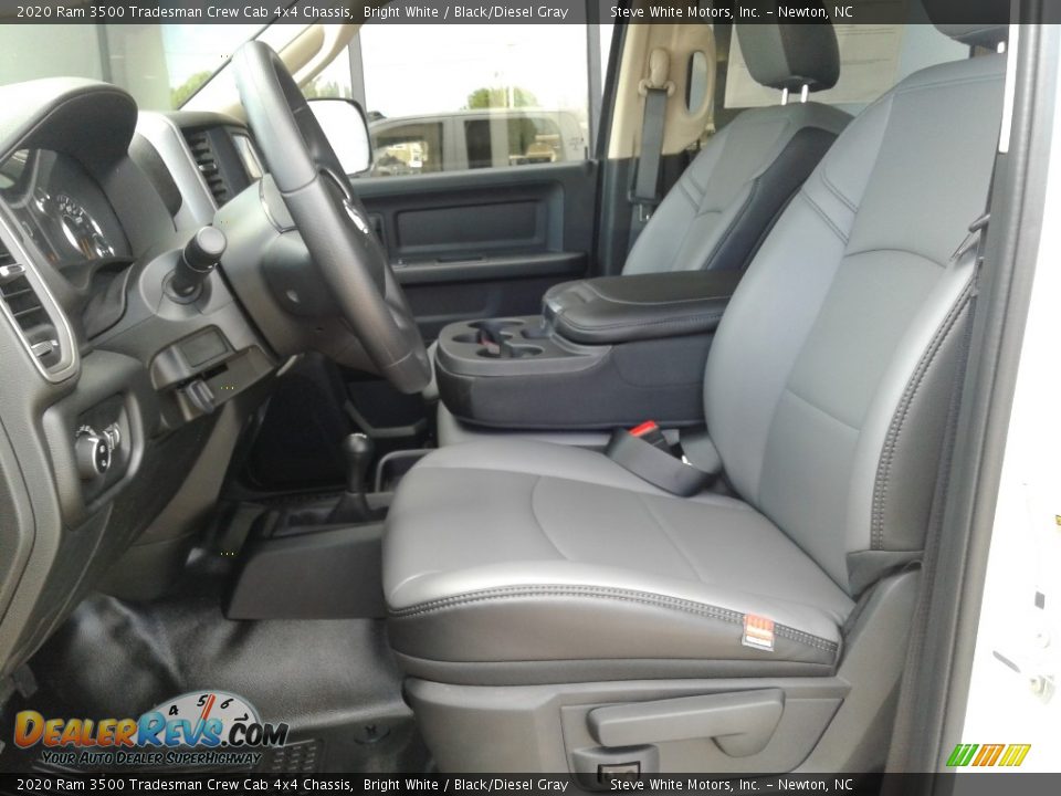 2020 Ram 3500 Tradesman Crew Cab 4x4 Chassis Bright White / Black/Diesel Gray Photo #9
