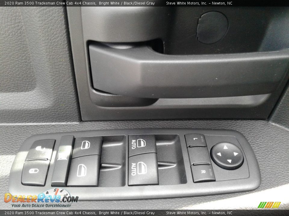 2020 Ram 3500 Tradesman Crew Cab 4x4 Chassis Bright White / Black/Diesel Gray Photo #10