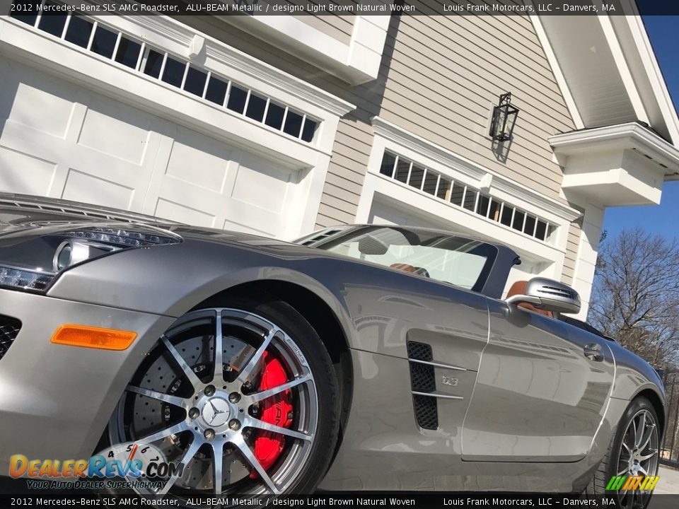 2012 Mercedes-Benz SLS AMG Roadster ALU-BEAM Metallic / designo Light Brown Natural Woven Photo #22