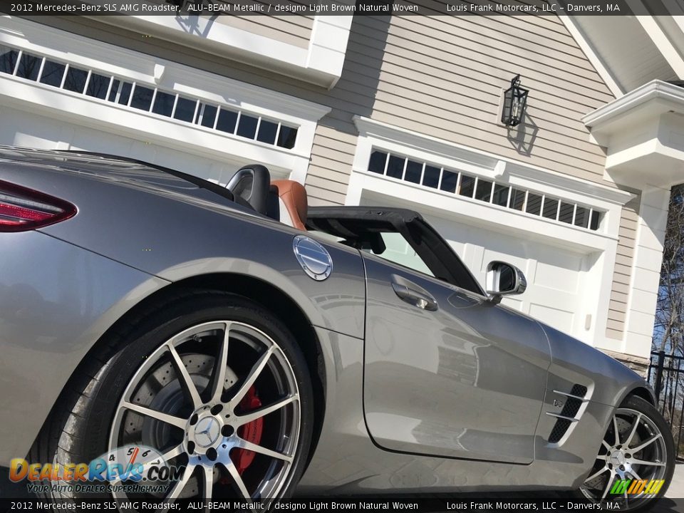 2012 Mercedes-Benz SLS AMG Roadster ALU-BEAM Metallic / designo Light Brown Natural Woven Photo #23