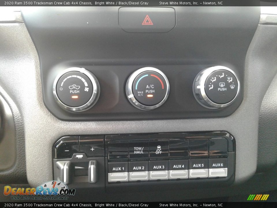 2020 Ram 3500 Tradesman Crew Cab 4x4 Chassis Bright White / Black/Diesel Gray Photo #22