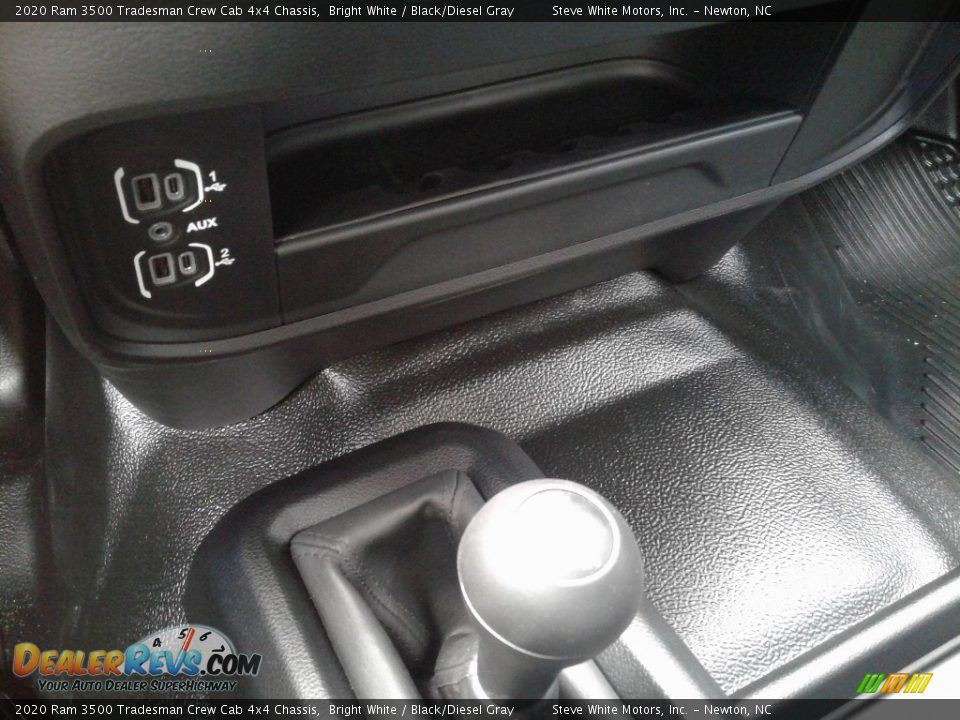 2020 Ram 3500 Tradesman Crew Cab 4x4 Chassis Bright White / Black/Diesel Gray Photo #23