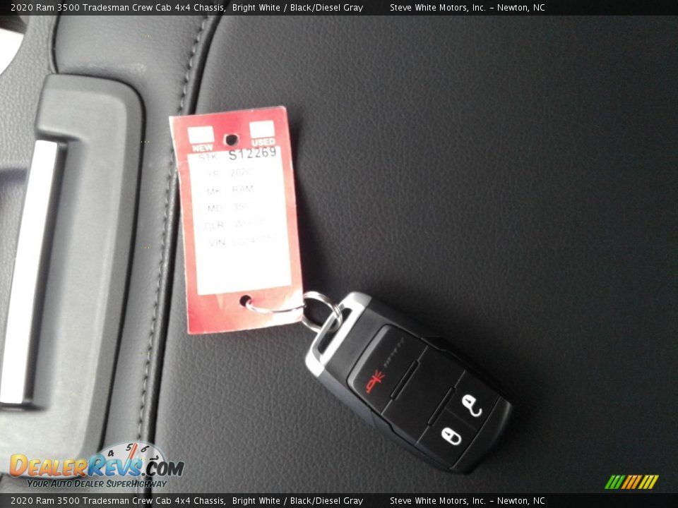 2020 Ram 3500 Tradesman Crew Cab 4x4 Chassis Bright White / Black/Diesel Gray Photo #26