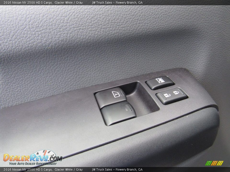 2016 Nissan NV 2500 HD S Cargo Glacier White / Gray Photo #31